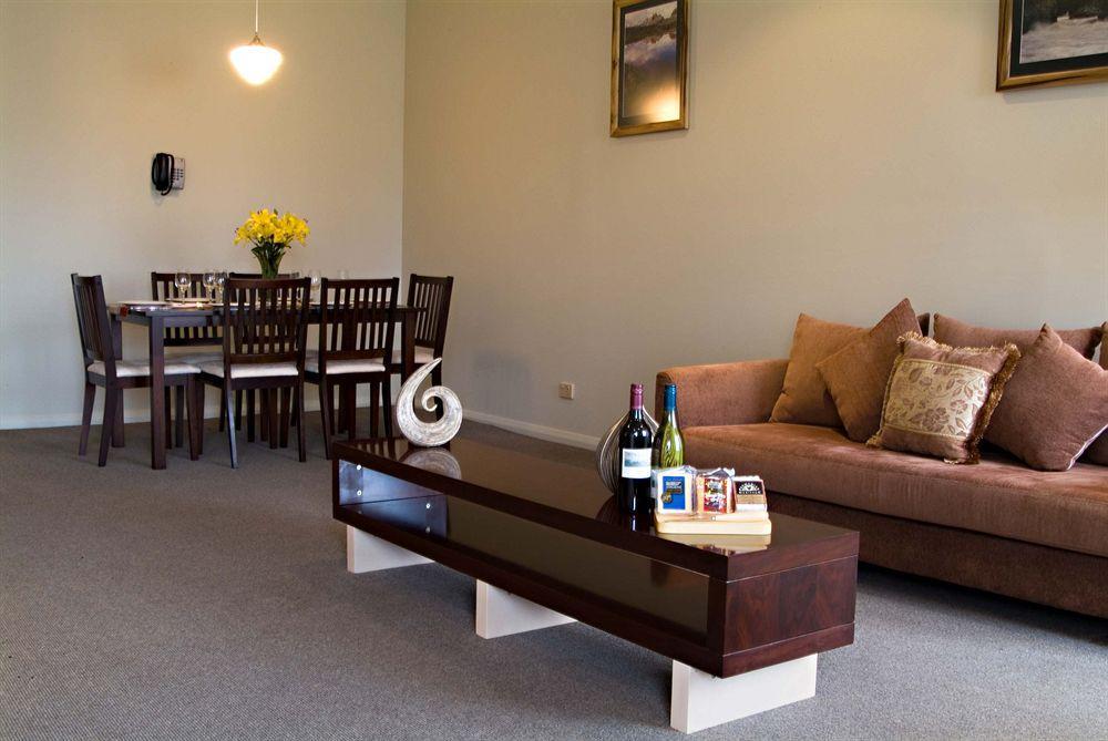 Mantra One Sandy Bay Road Hobart Exterior foto